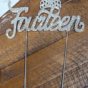 Cake topper